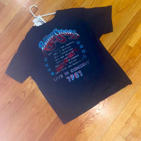 🖤✨HOST PICK✨🖤✨🎲🖤BNWT🖤🎲DAYDREAMER ROLLING STONES TEE🎲🖤M🖤🎲 USA🖤🎲 - Picture 7 of 9